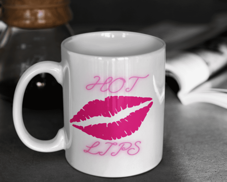 Hot Lips Mug (1000 x 800 px)